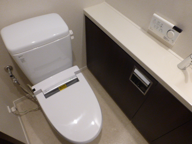 トイレ　トイレ