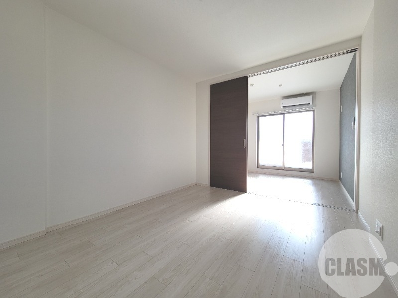 居室・リビング　開放感のあるお部屋です♪