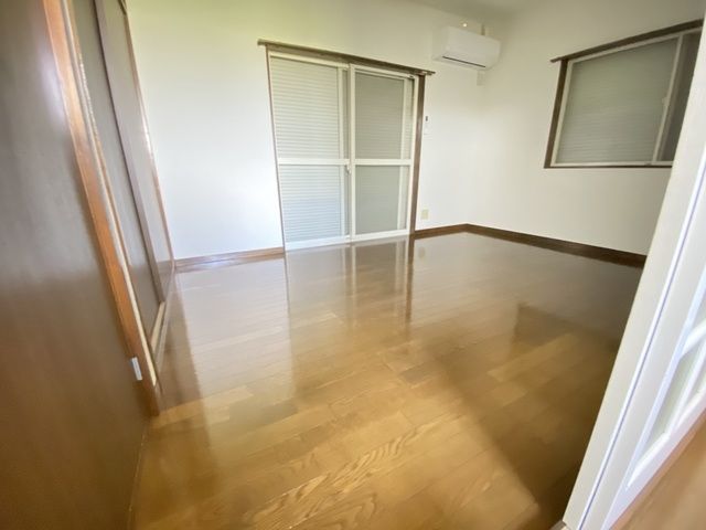 居室・リビング　～洋室です～