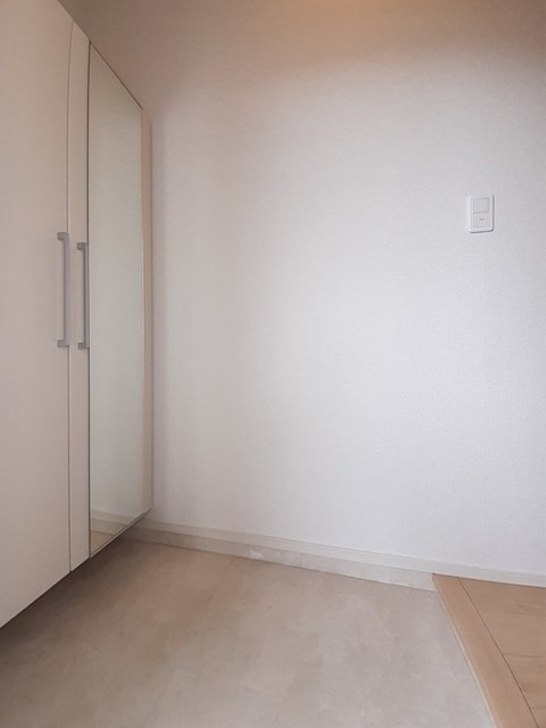 玄関　図面と現状に相違がある場合には現状を優先