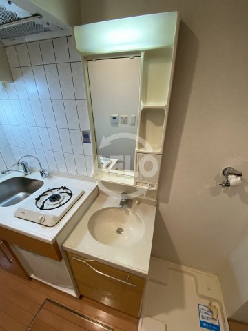 洗面設備　エステムコート梅田茶屋町デュアルスペース　独立洗面台