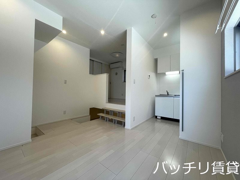 居室・リビング　同型タイプの為、現状を優先いたします。