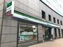 コンビニ　ファミリーマート 初台交差点前店（コンビニ）まで284m