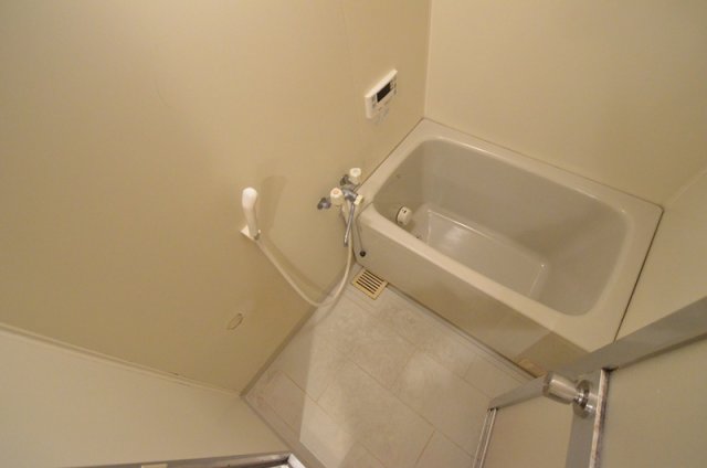 バス・シャワールーム　落ち着く空間のバスルーム♪