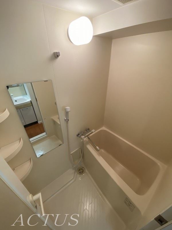 バス・シャワールーム　サーモスタッド付き水栓