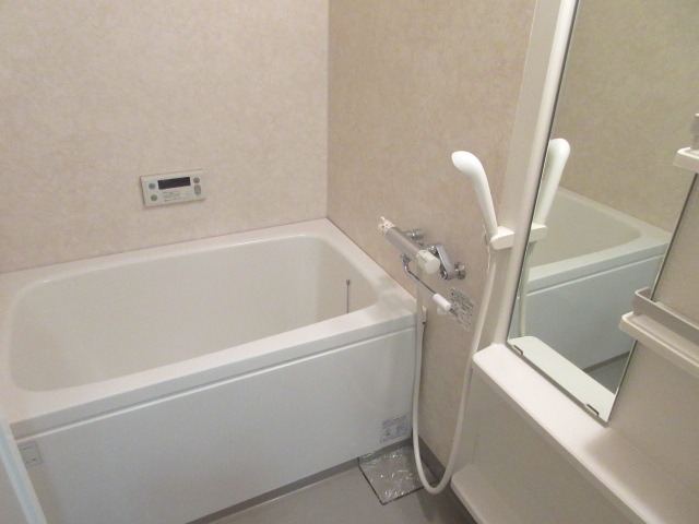 バス・シャワールーム　2階別室の参考写真です。現況を優先します。（203）