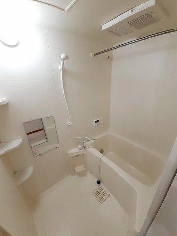バス・シャワールーム　ゆったり過ごせるお風呂です