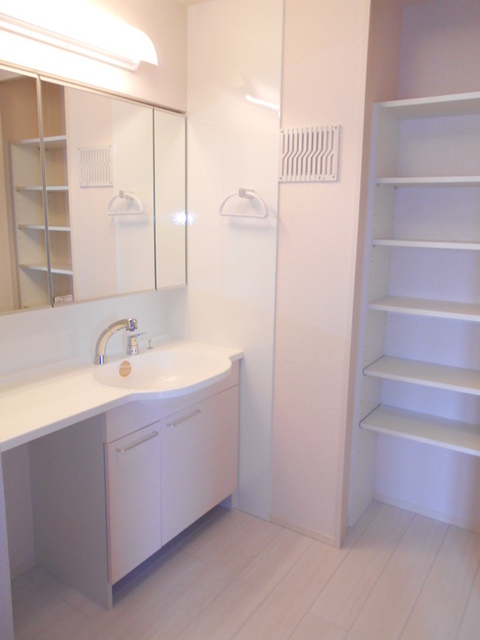 洗面設備　２０６　洗面所