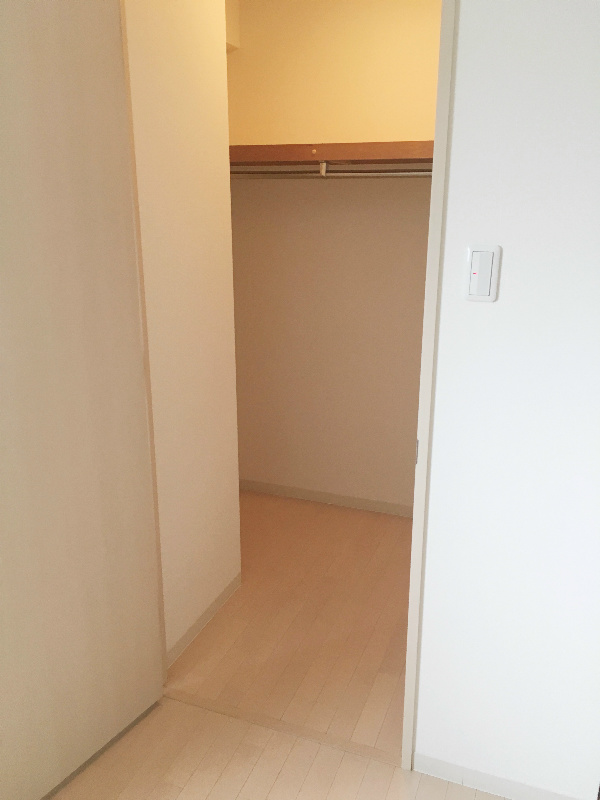 収納　ウォークインクローゼットです