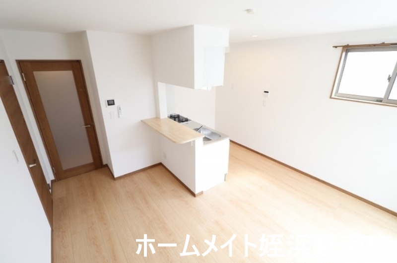 居室・リビング　★築浅！設備充実の1LDK♪★