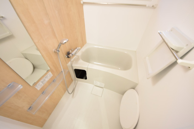 バス・シャワールーム　～今日の疲れはさっぱりと～