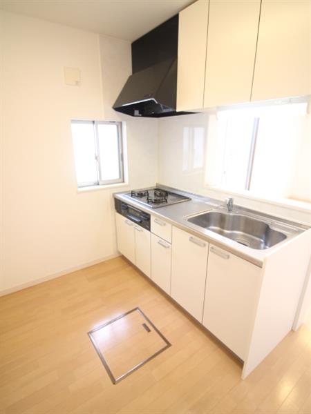 キッチン　別の部屋の写真となりますので、現況優先となります。