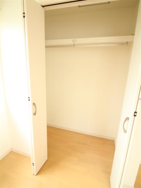 収納　別の部屋の写真となりますので、現況優先となります。