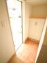 玄関　別の部屋の写真となりますので、現況優先となります。