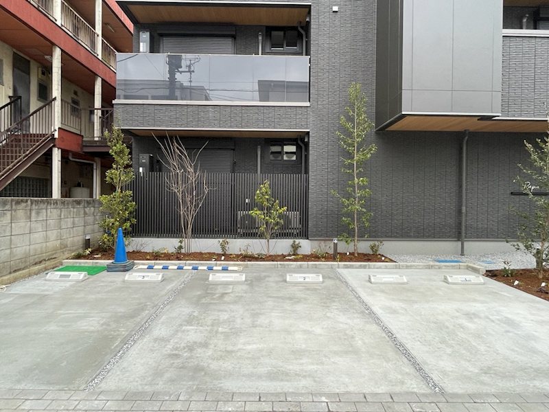 駐車場　別途契約が必要です