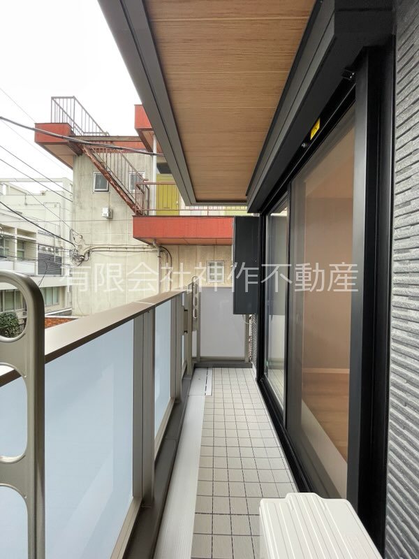 バルコニー　電動シャッター