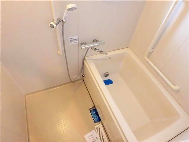 バス・シャワールーム　別の部屋の写真です