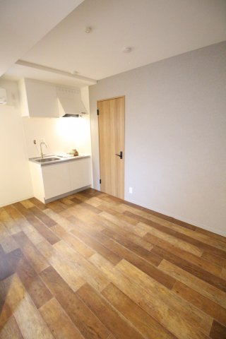 居室・リビング　コンプレイス駒込　北区中里1