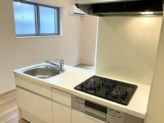 キッチン　※同一間取りの別部屋参考写真です※