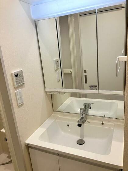 洗面設備　※同一間取りの別部屋参考写真です※