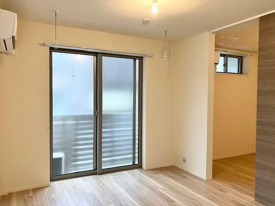 居室・リビング　※同一間取りの別部屋参考写真です※