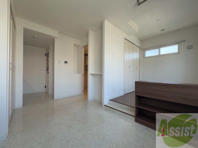 居室・リビング　広くてきれいなリビングです！快適に過ごせそうですね。