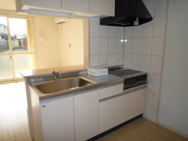 キッチン　2口ＩＨコンロ付き