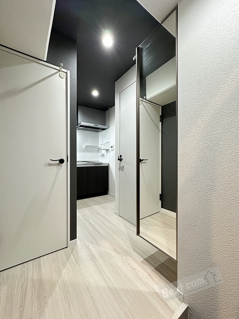 玄関　姿見付きシューズクローゼット♪