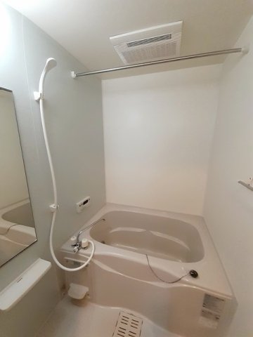 バス・シャワールーム　お風呂です