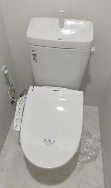 トイレ　※別部屋反転タイプ