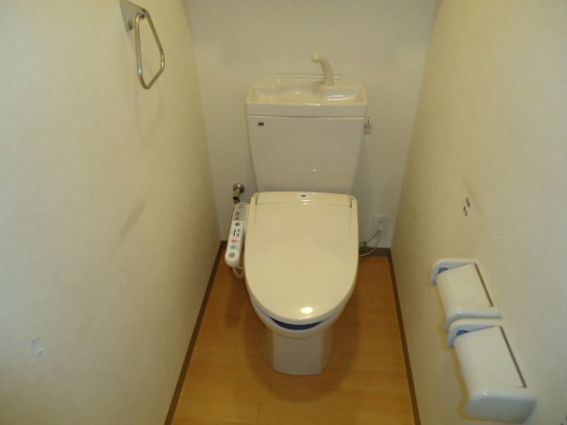 トイレ　シャワー付トイレ