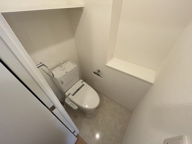 トイレ　参考写真。
