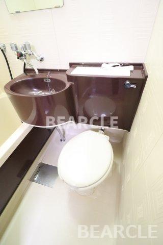 トイレ　清潔感のあるトイレです