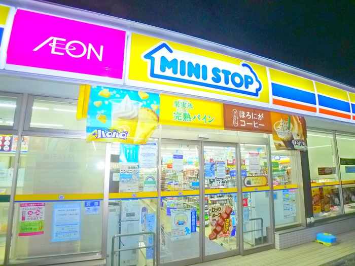 コンビニ　ミニストップ（コンビニ）まで350m