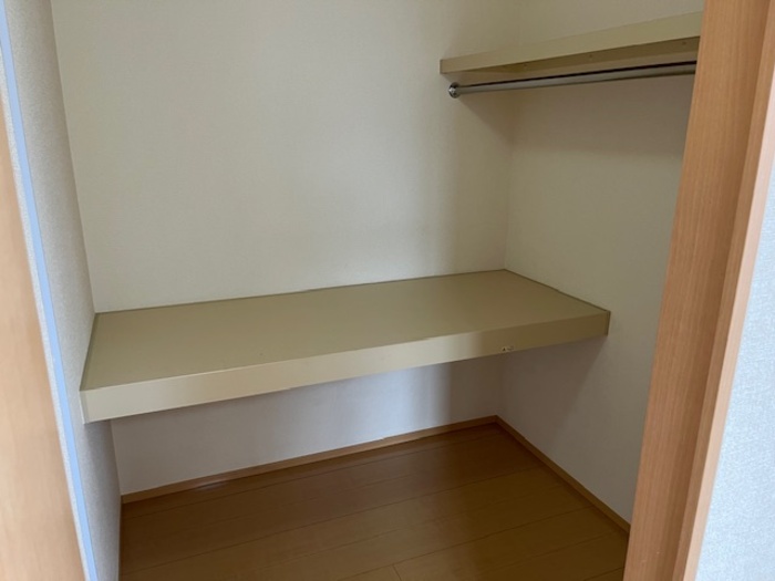 収納　ウォークインクローゼット