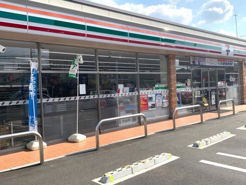 コンビニ　セブンイレブン 松原高見の里2丁目店（コンビニ）まで407m
