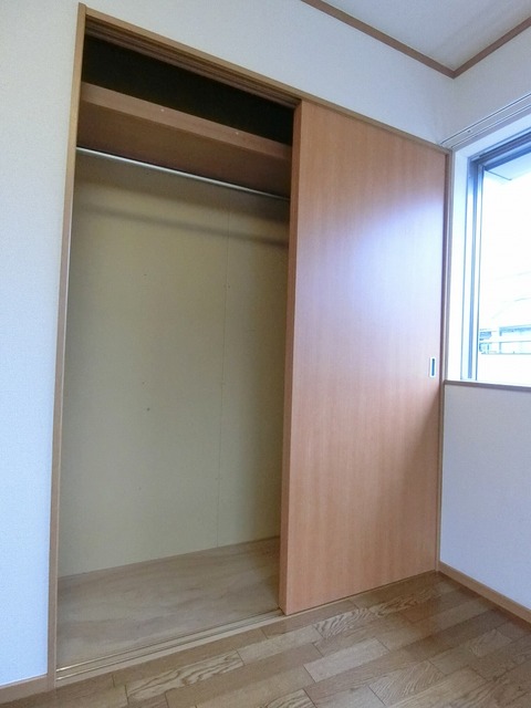 収納　☆収納二ヶ所あり・クローゼットタイプ♪☆