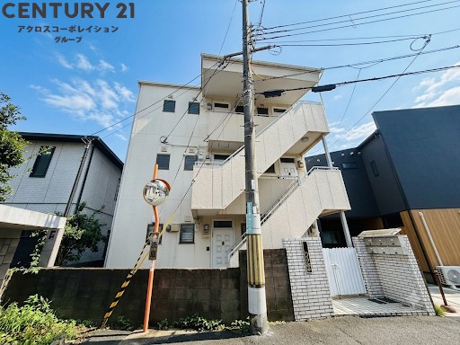 建物外観　住居者用のごみ置き場があります！