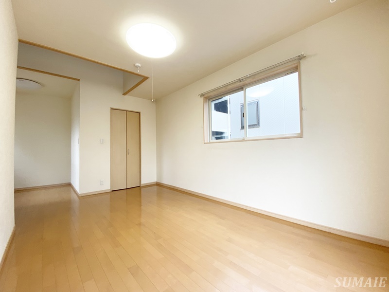 その他部屋・スペース　12帖の洋室です☆