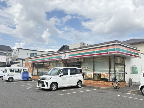 コンビニ　セブンイレブン 春日井味美白山町店（コンビニ）まで487m