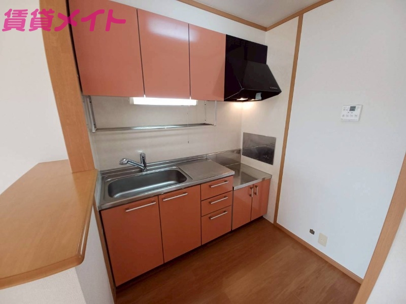 キッチン　別部屋反転画像参考