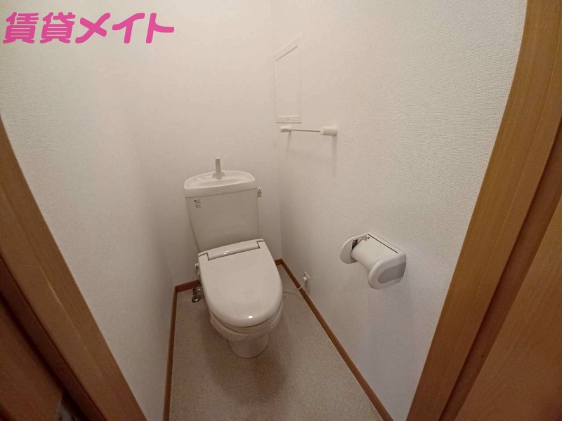 トイレ　別部屋反転画像参考
