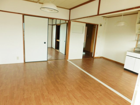 居室・リビング　※写真は他号室です