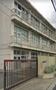 小学校　東大阪市立義務教育学校くすは縄手南校六万寺校舎（小学校）まで890m