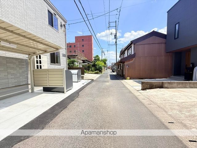 その他　前面道路（その他）まで0m