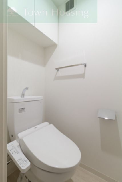 トイレ　※写真は同タイプ住戸です。