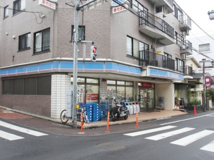 コンビニ　ローソン 神山店（コンビニ）まで74m