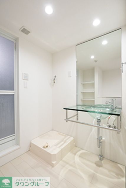 洗面設備　※写真は同タイプ住戸です。
