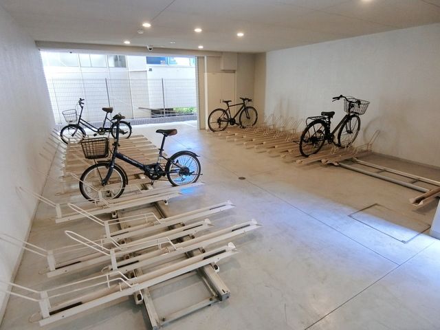 その他共有部分　☆屋根付き駐輪場☆
