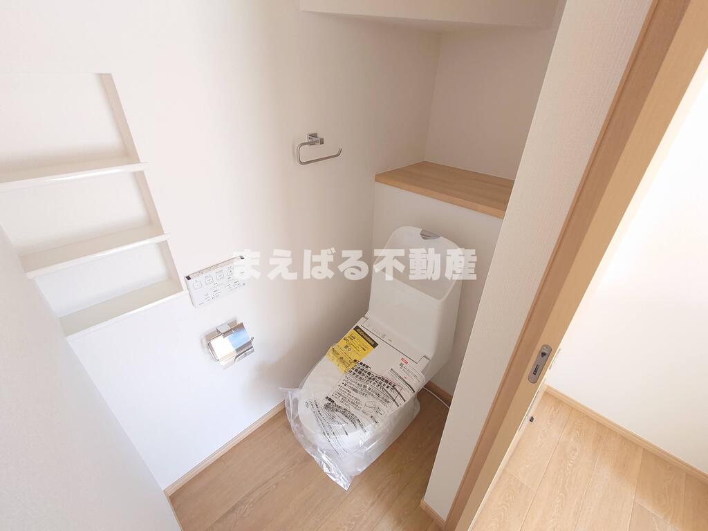 トイレ　温水洗浄便座※写真反転タイプ